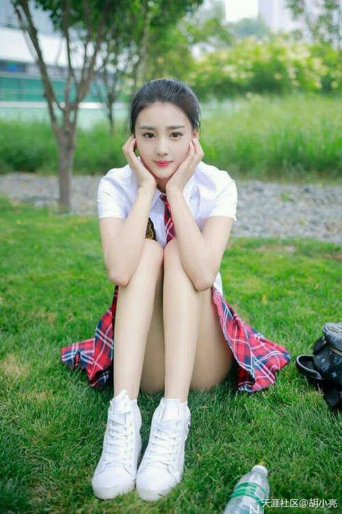 乐鱼体育APP官方下载-“新都兴城垒球赛：强队争锋，谁能拔得头筹？”